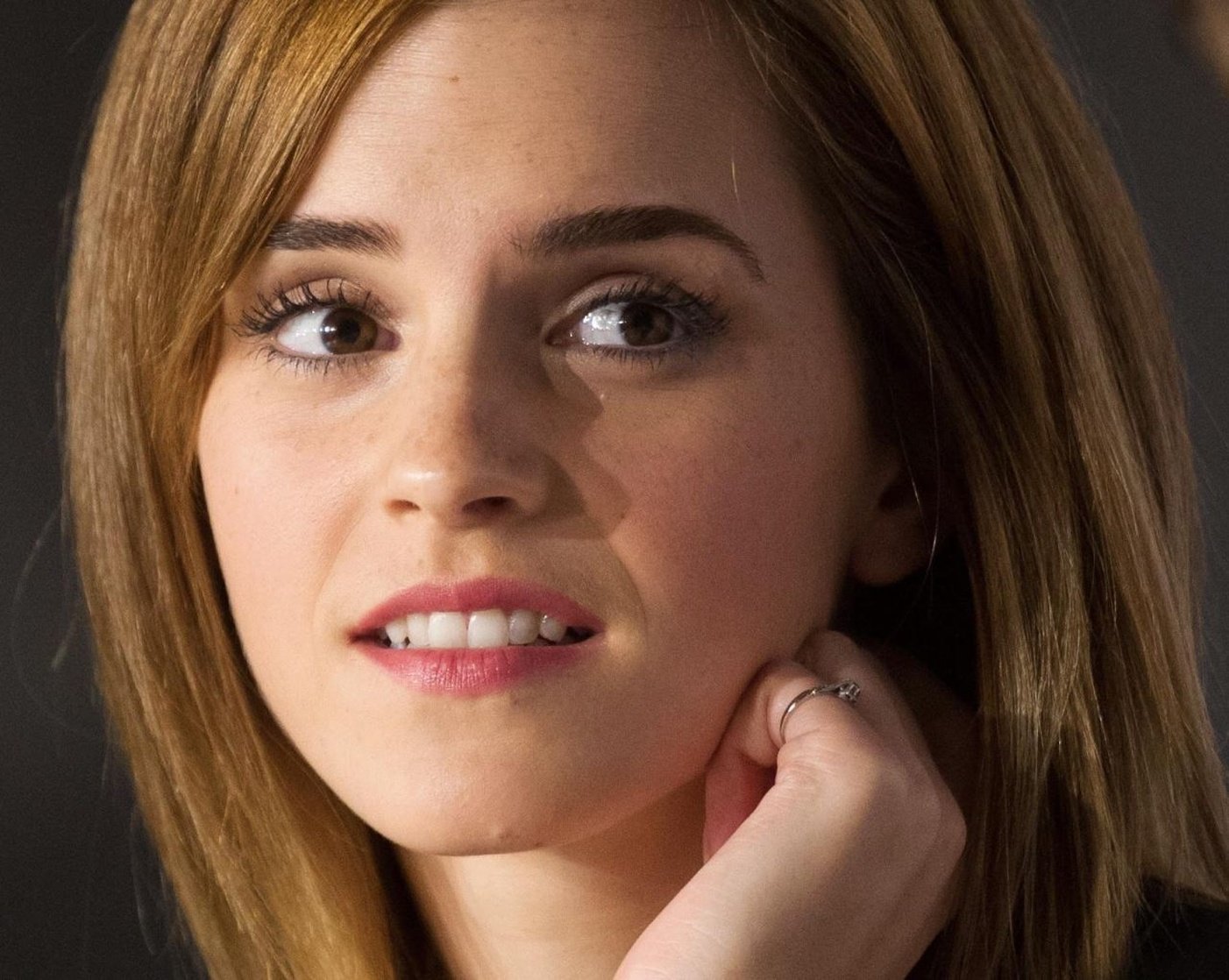 EI54Fxzn Another very powerful emmagasm. The close up of Emma Watson is so amazing 12.jpg